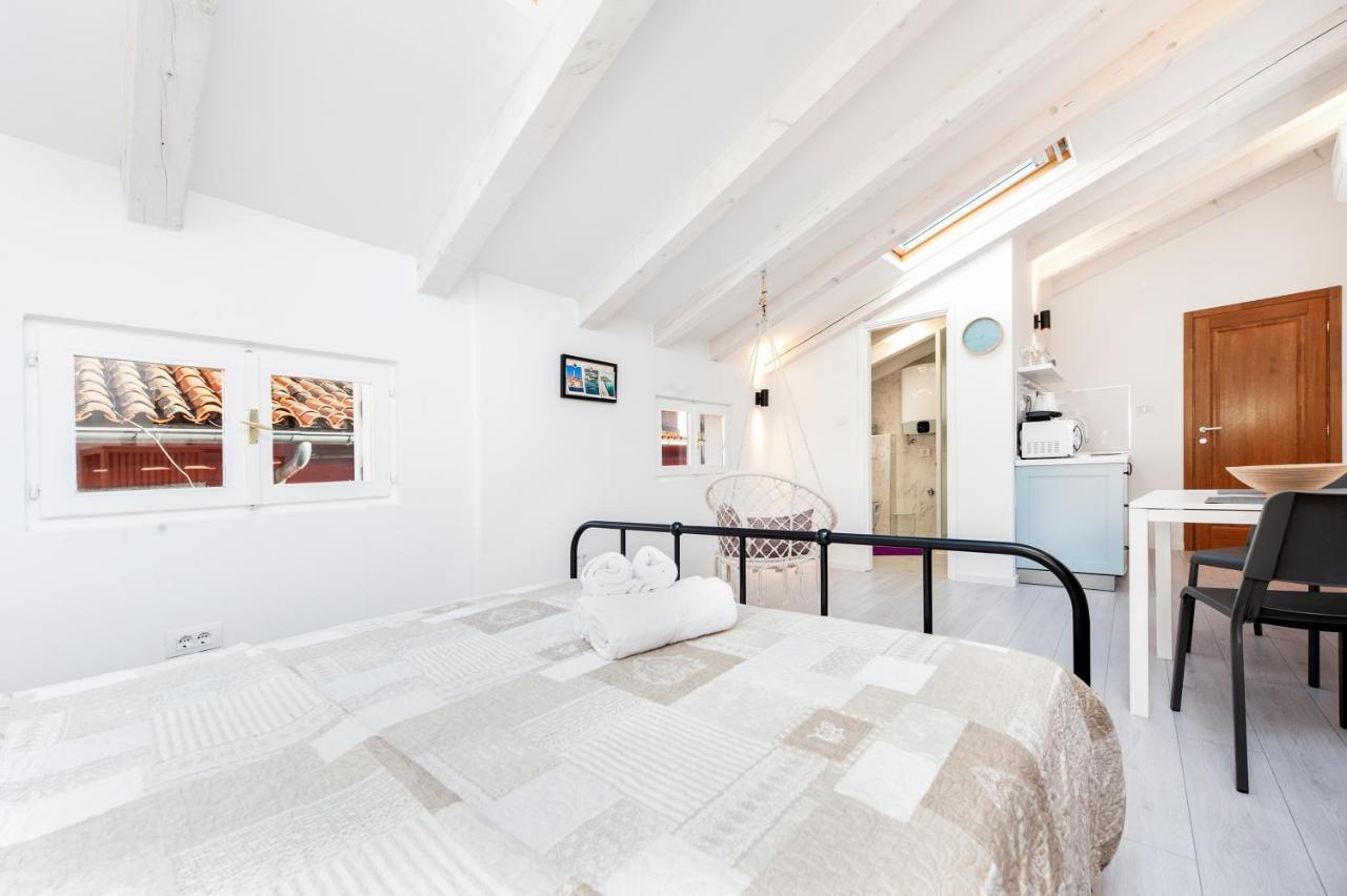 Cozy Garzoto Studios Ровінь Екстер'єр фото